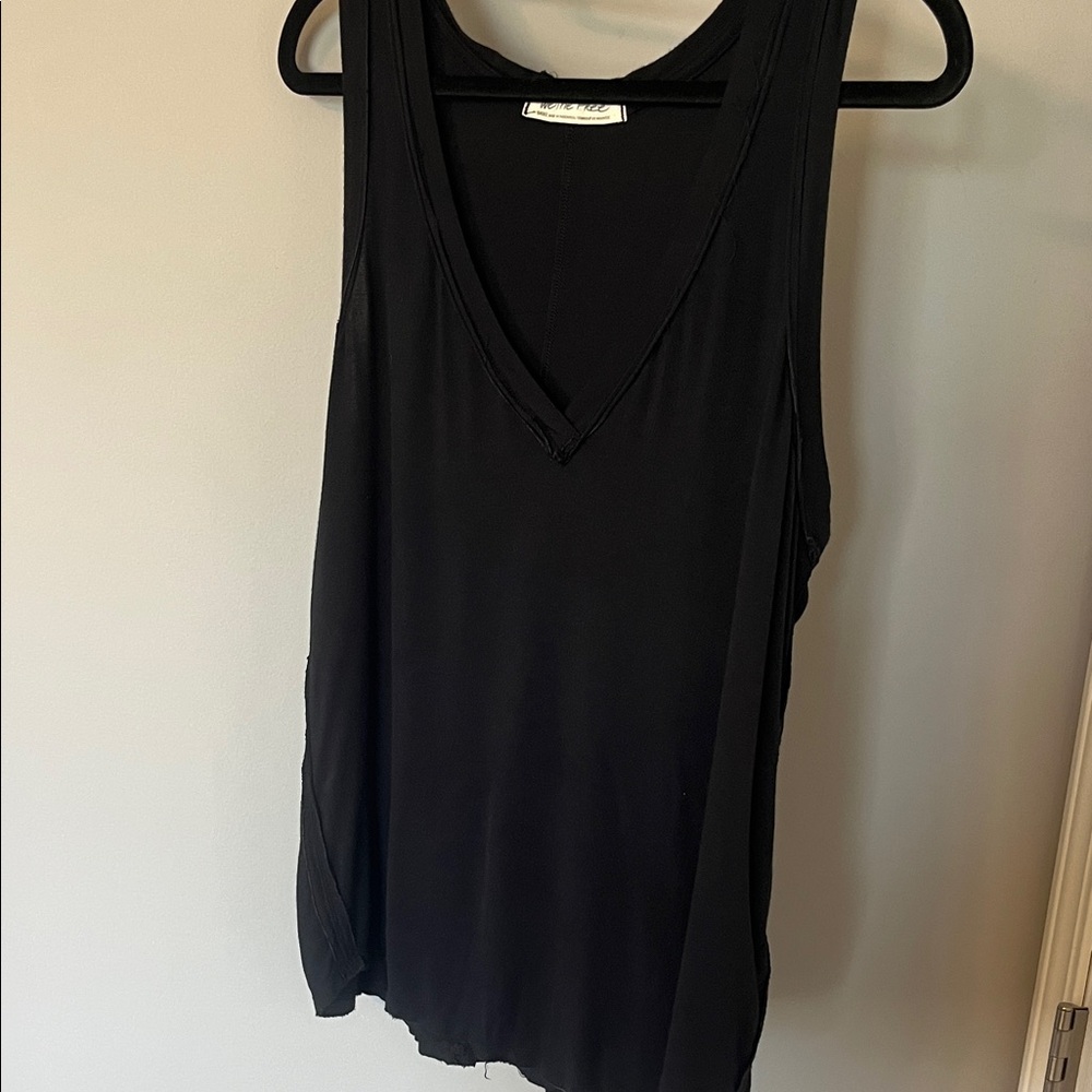 Free People Women’s  Black V-Neck Sleeveless Tank Top